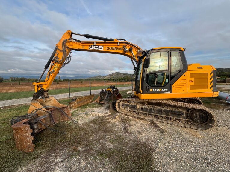 Pelle JCB 140X